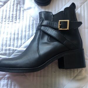 Kurt Geiger Sadie, black leather ankle boots, size 39, Perfect condition…